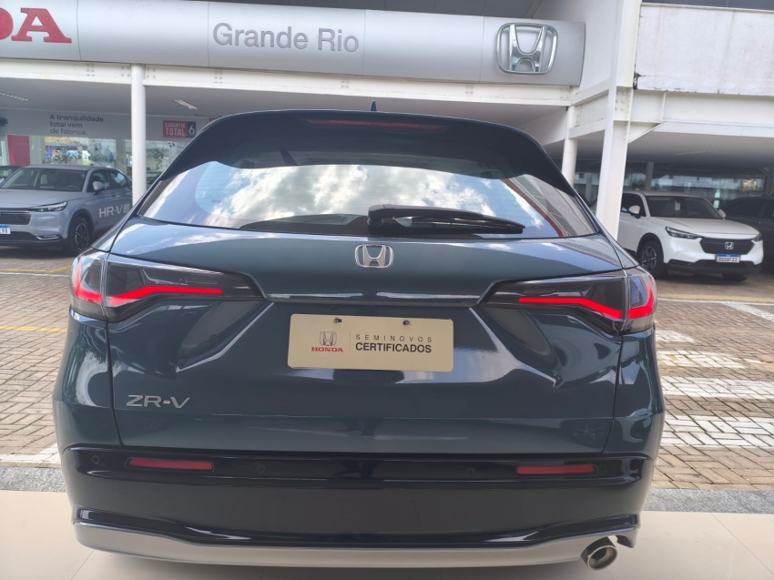 zrv touring 1.8 2024 2025 a gasolina com apenas 11 mil km10