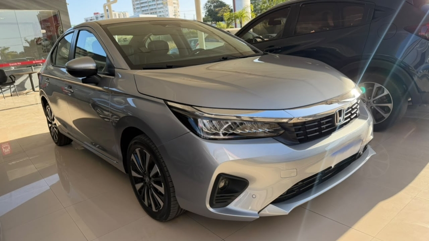 new city touring  aut 2026 com apenas 5 mil km rodado9