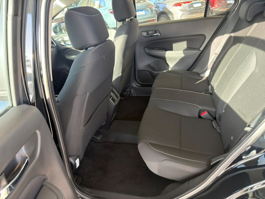 new city hatch 2026 com apenas 1mil km rodado5
