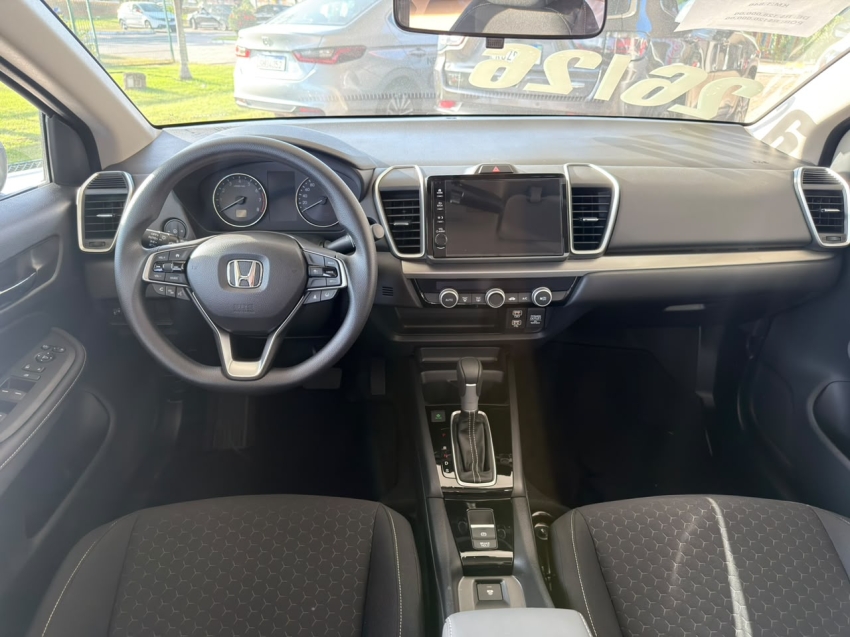 new city hatch 2026 com apenas 1mil km rodado8