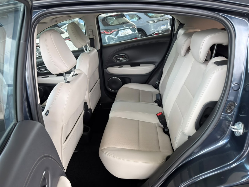 HRV TOURING 2021,COM TETO PANORAMICO E INTERIOR ICE SUPER CONSERVADA3