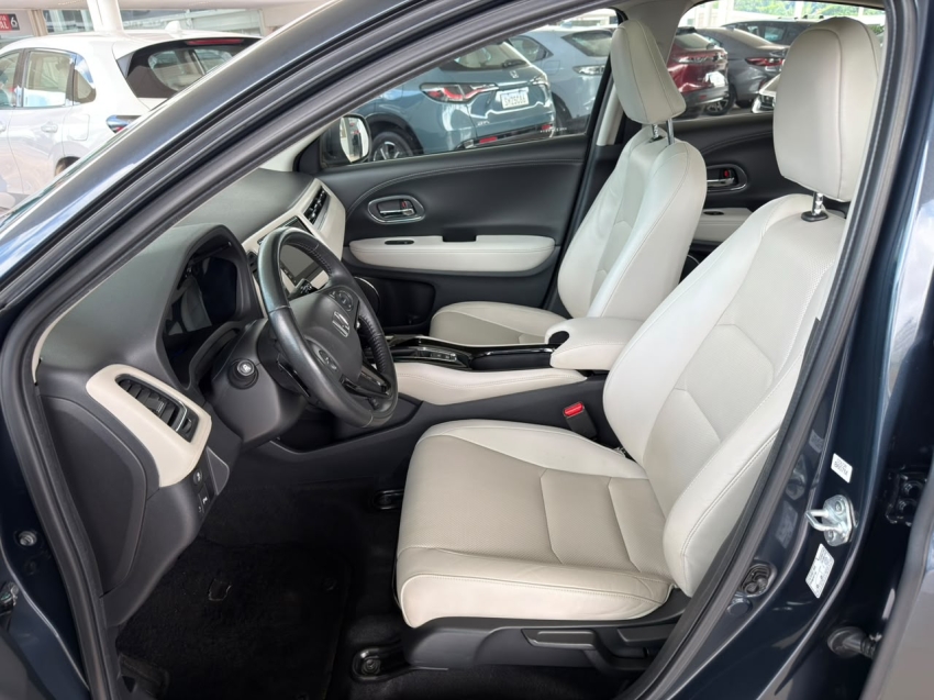 HRV TOURING 2021,COM TETO PANORAMICO E INTERIOR ICE SUPER CONSERVADA2