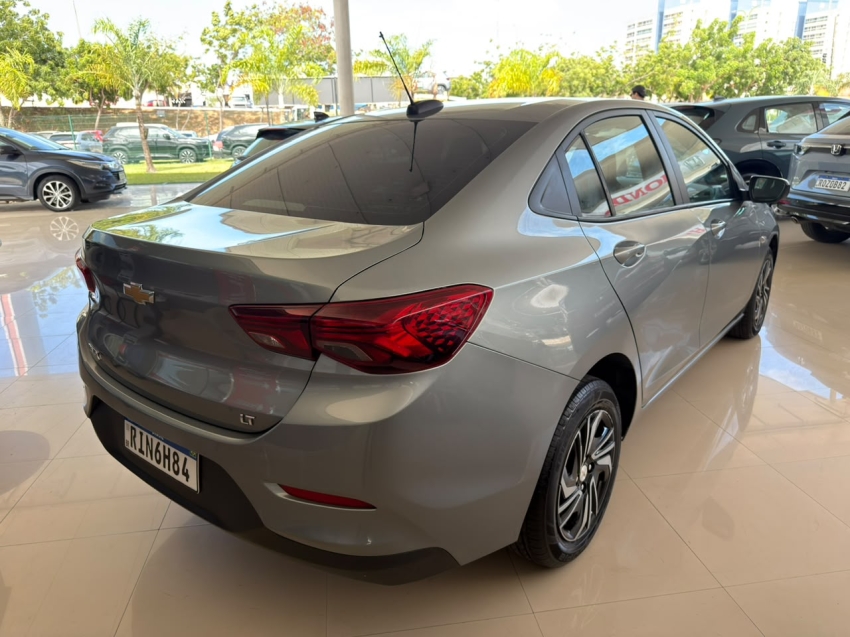 ONIX SEDAN PLUS 1.0 MEC LT2 COM APENAS 28 MIL KM RODADO7