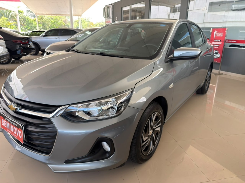 ONIX SEDAN PLUS 1.0 MEC LT2 COM APENAS 28 MIL KM RODADO3