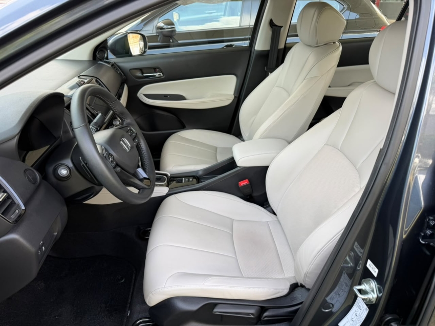 HONDA NEW CITY TOURING 2025 AUT 1.5 COM APENAS 6 MIL KM RODADO4