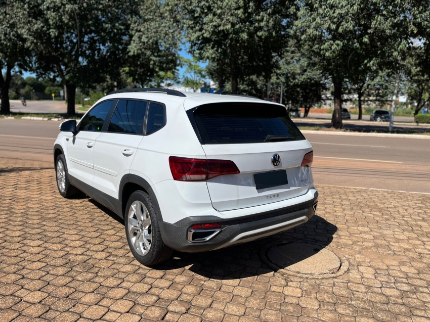 taos comfortline 1.4 250 tsi flex aut.4