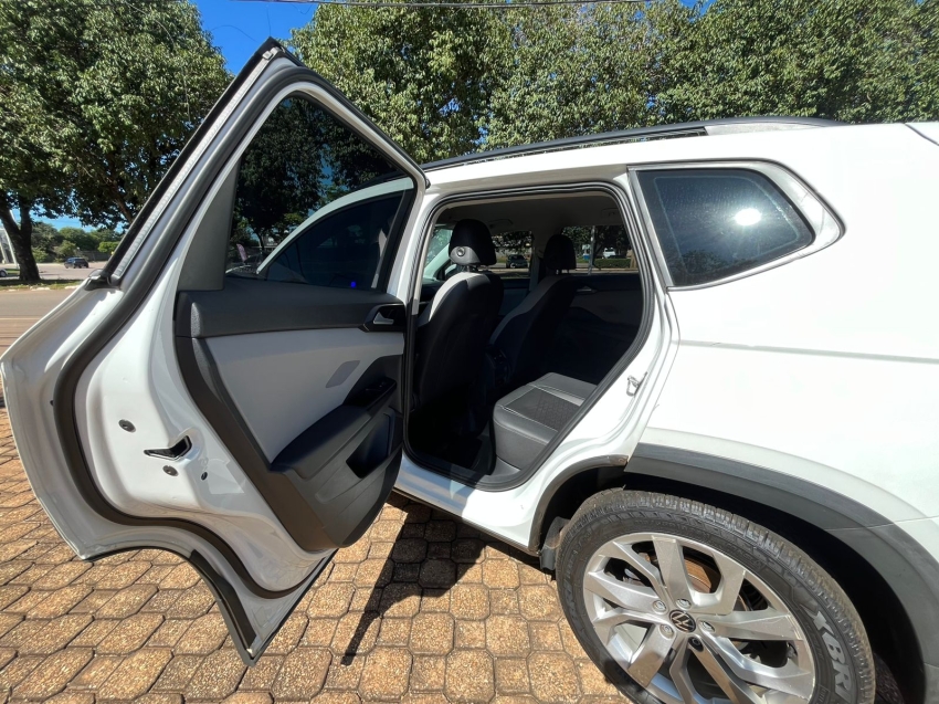 taos comfortline 1.4 250 tsi flex aut.11