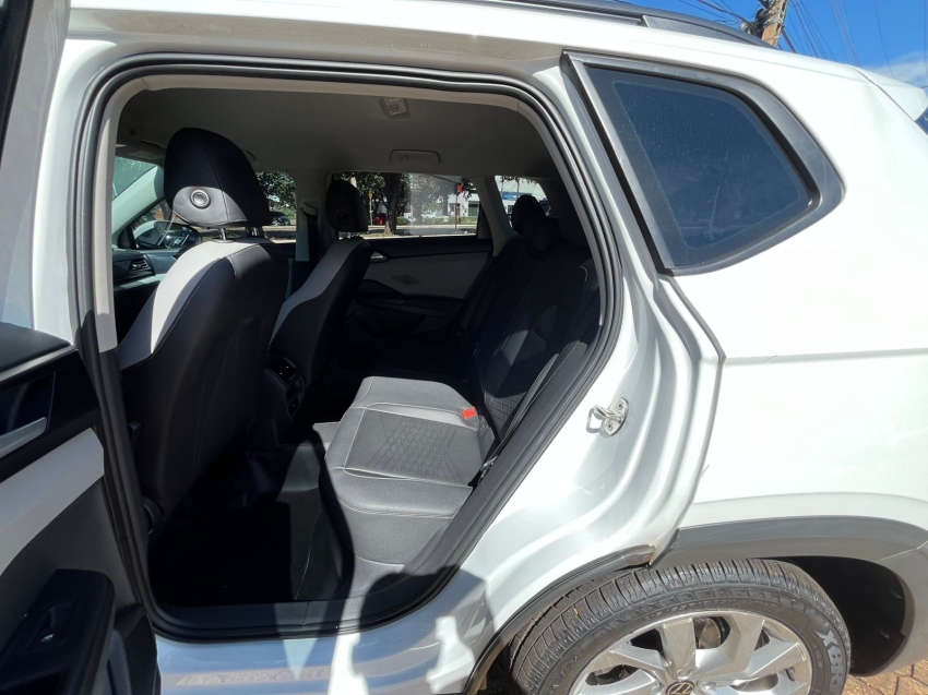 taos comfortline 1.4 250 tsi flex aut.12