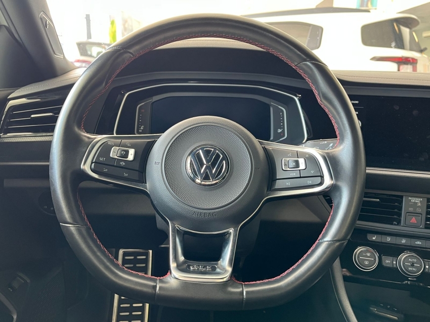 volkswagen jetta 2.0 350 tsi gasolina gli dsg. volkswagen jetta 2.0 350 tsi gasolina gli dsg.