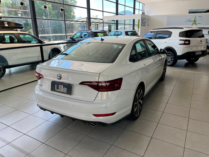 volkswagen jetta 2.0 350 tsi gasolina gli dsg. volkswagen jetta 2.0 350 tsi gasolina gli dsg.