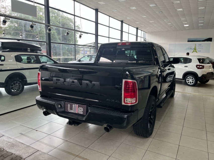 ram classic laramie 5.7 v8 2022/2022 ram classic laramie 5.7 v8 2022/2022