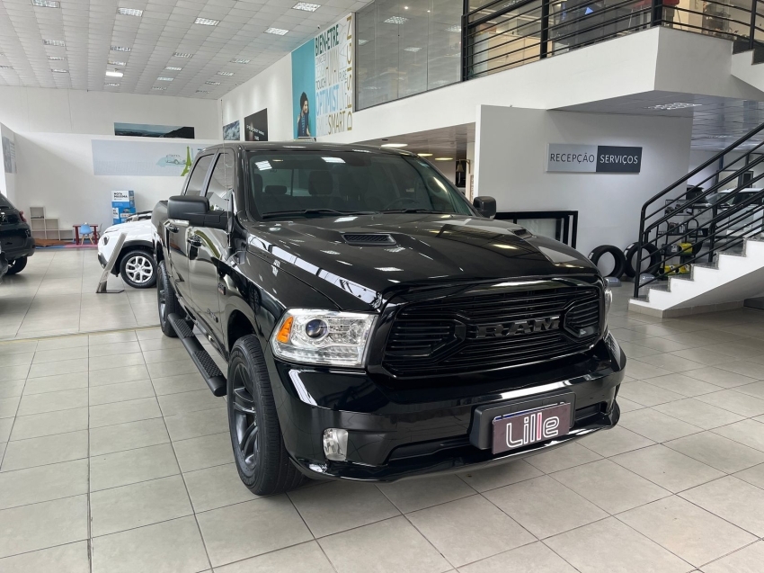 ram classic laramie 5.7 v8 2022/2022 ram classic laramie 5.7 v8 2022/2022
