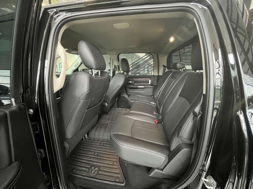 ram classic laramie 5.7 v8 2022/2022 ram classic laramie 5.7 v8 2022/2022