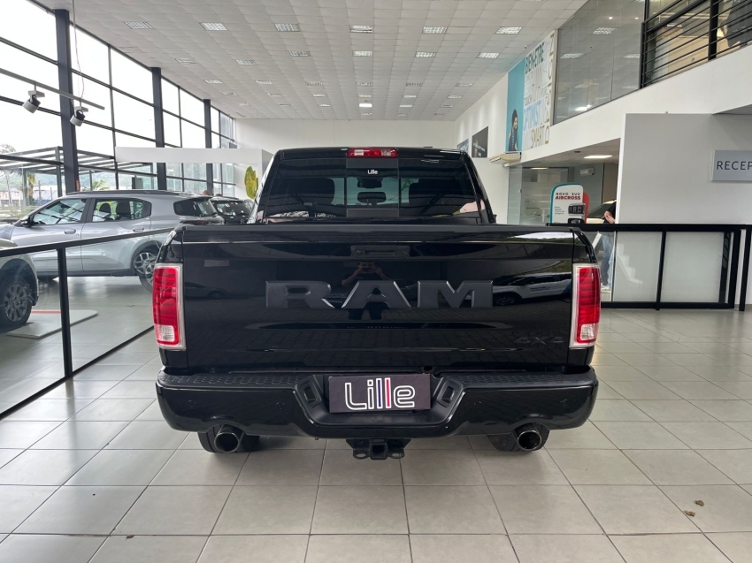 ram classic laramie 5.7 v8 2022/2022 ram classic laramie 5.7 v8 2022/2022