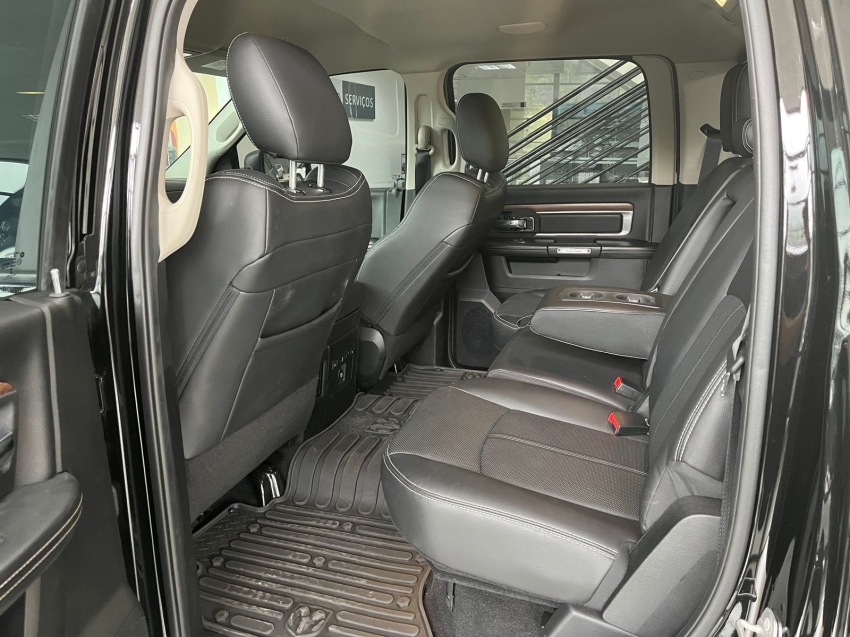 ram classic laramie 5.7 v8 2022/2022 ram classic laramie 5.7 v8 2022/2022