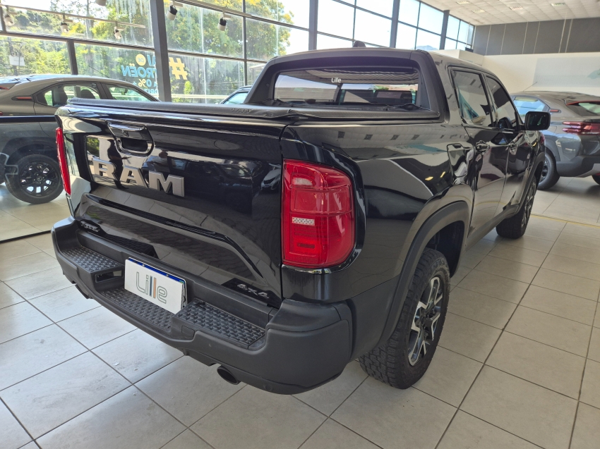 ram / rampage rebel 4x4 2.0 turbo 272cv8