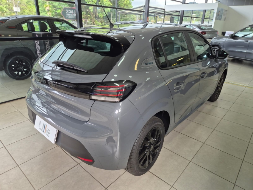 peugeot 208 style 1.0 manual8