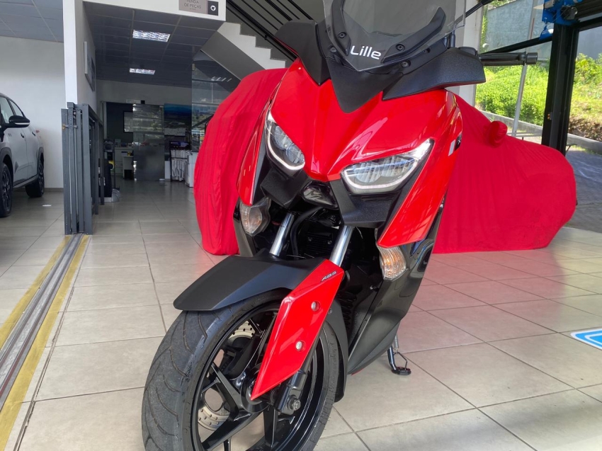 yamaha xmax abs 250cc vermelha 2024 - 16.180km revisada7