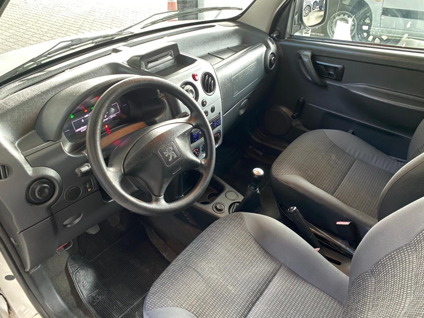 peugeot partner rapid 1.6 flex 2022 branca - 76.050km8