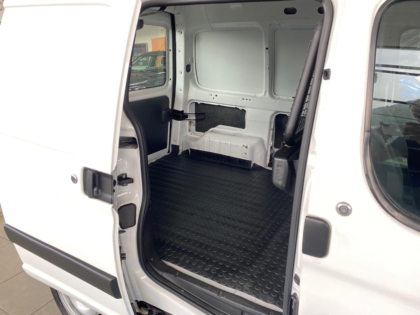peugeot partner rapid 1.6 flex 2022 branca - 76.050km7