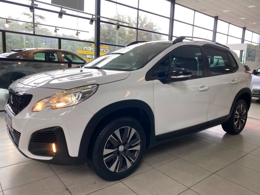 peugeot 2008 allure pack 1.6 automatico 2022 | apenas 56 mil km2