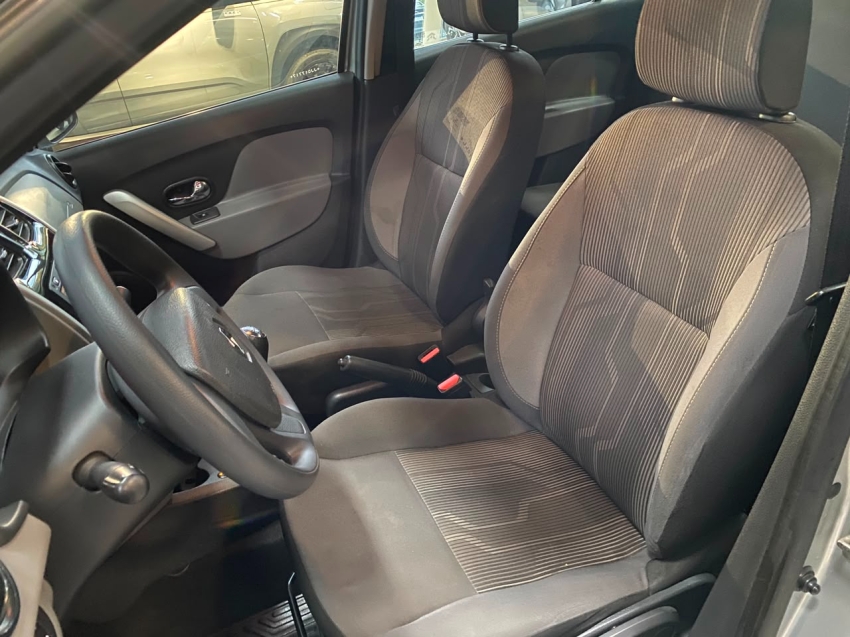 renault logan expression 1.6 sce 2018 - 126.103km revisado10
