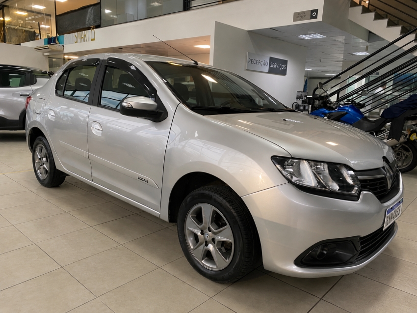 renault logan expression 1.6 sce 2018 - 126.103km revisado0
