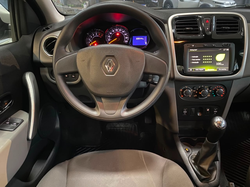 renault logan expression 1.6 sce 2018 - 126.103km revisado8