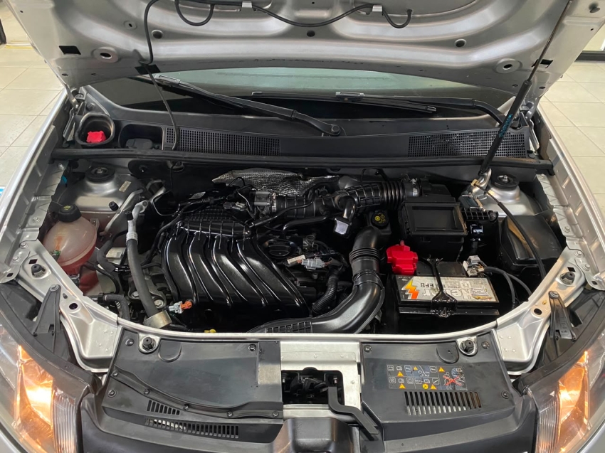 renault logan expression 1.6 sce 2018 - 126.103km revisado14