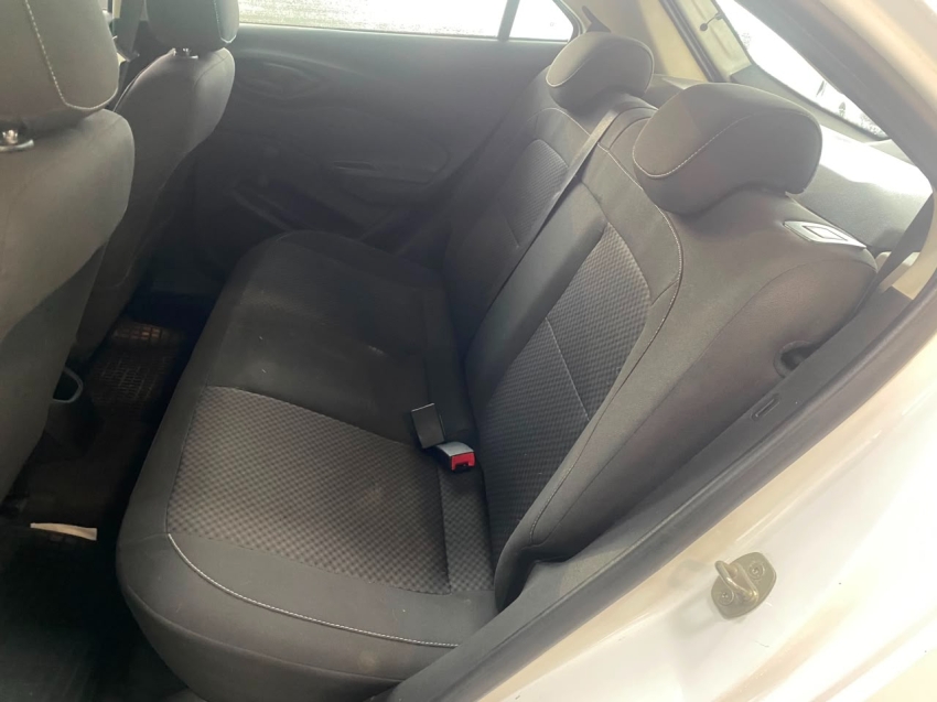 chevrolet onix lt 1.4 - 2017 63100 km + cautelar 100% ok9