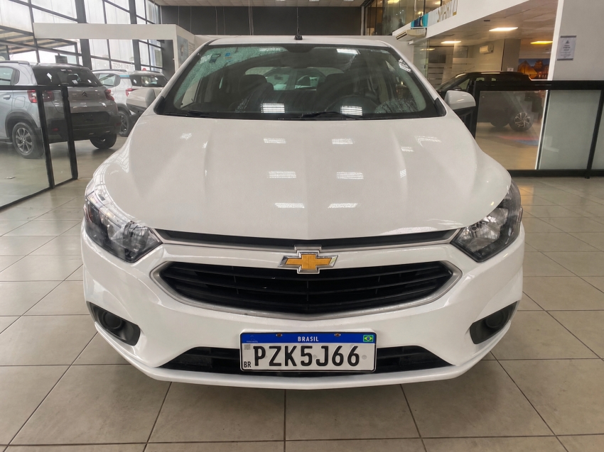 chevrolet onix lt 1.4 - 2017 63100 km + cautelar 100% ok1
