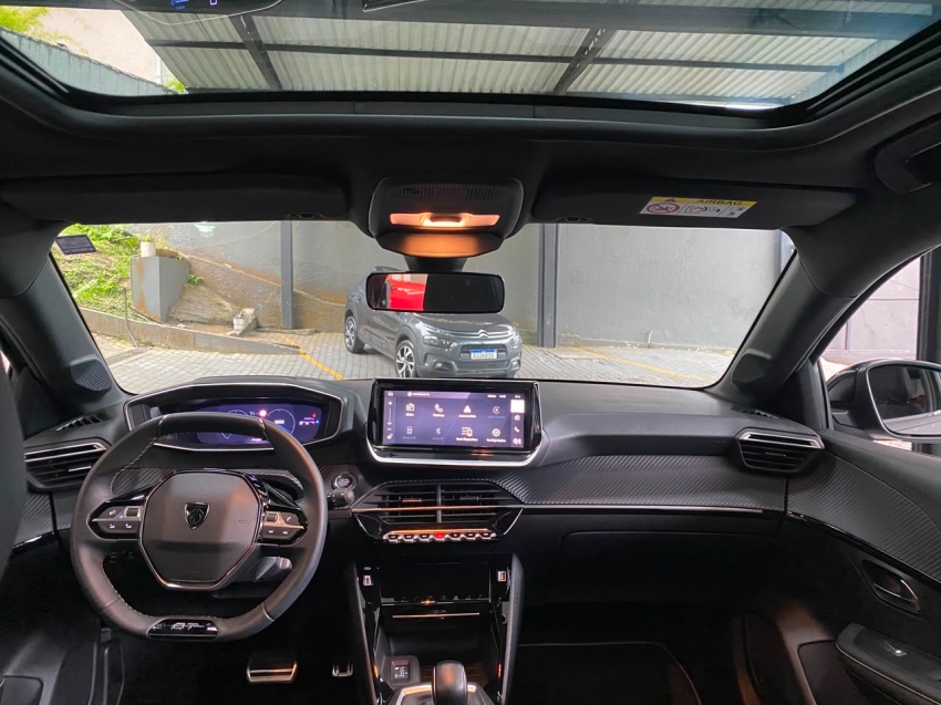 peugeot 208 gt t200 turbo | 2025 apenas 3.700 km praticamente zero9