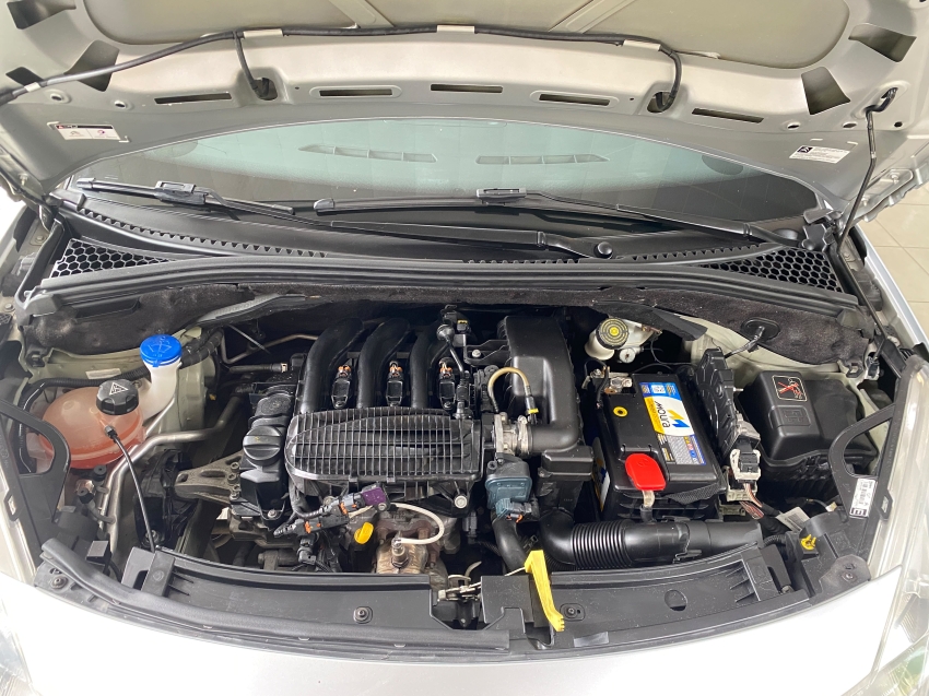 citroen c3 1.2 pure tech tendance - 108.344km rodados 16/17 prata13