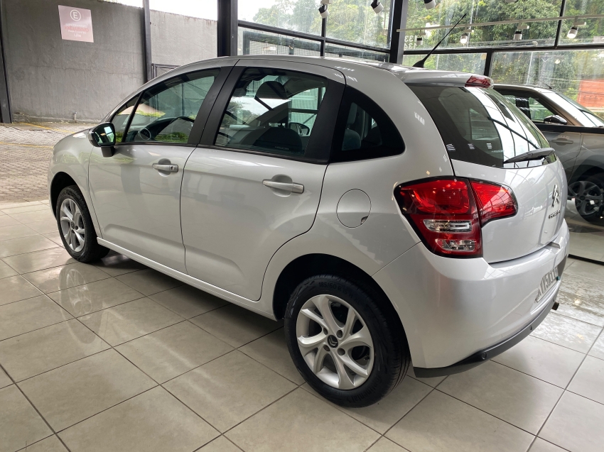 citroen c3 1.2 pure tech tendance - 108.344km rodados 16/17 prata5