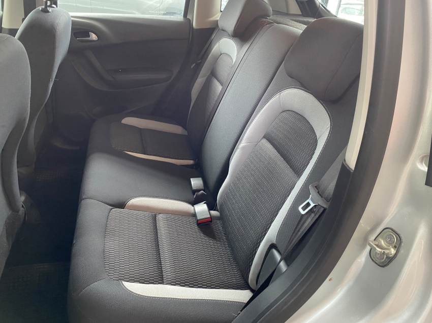 citroen c3 1.2 pure tech tendance - 108.344km rodados 16/17 prata11