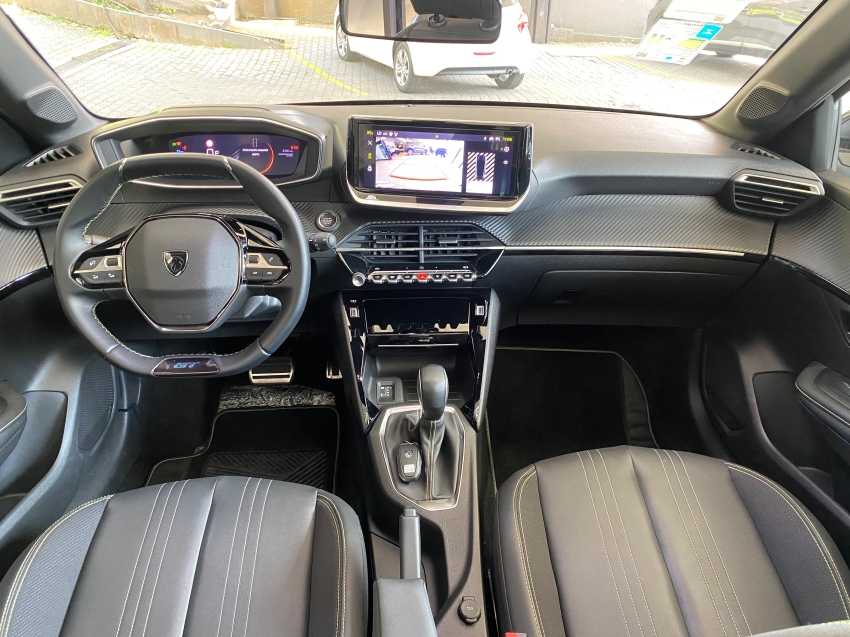 peugeto 208 gt hibrido - 2394km automatico garantia de fabrica7