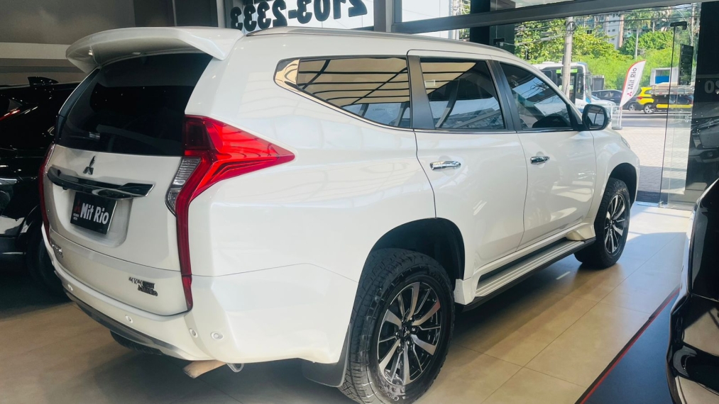 mitsubishi pajero sport 2.4 16v mivec turbo diesel hpe awd automatico 4p 2020 mitsubishi pajero sport 2.4 16v mivec turbo diesel hpe awd automatico 4p 2020