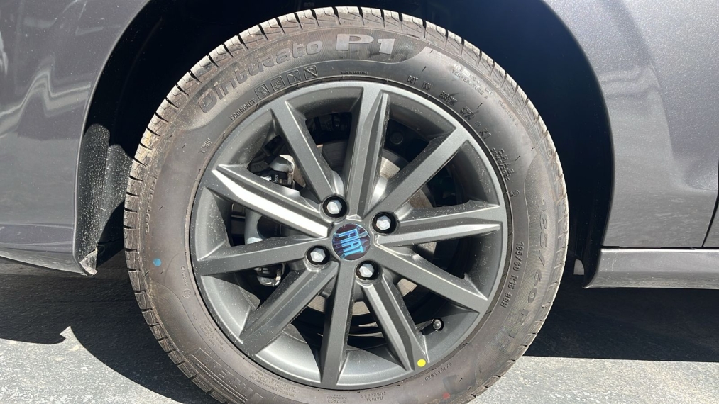 fiat cronos 1.3 firefly flex drive cvt 4p automatico 2025 fiat cronos 1.3 firefly flex drive cvt 4p automatico 2025
