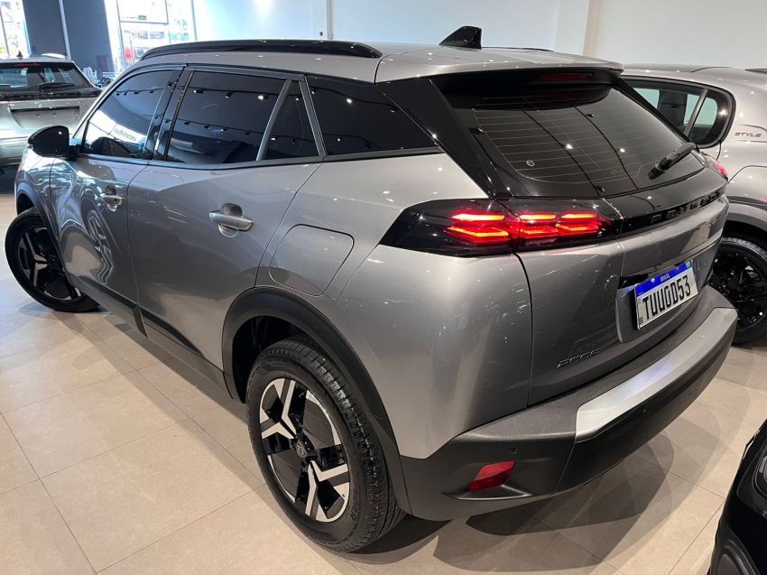 peugeot 2008 1.0 turbo 200 flex active cvt 4p automatico 2025