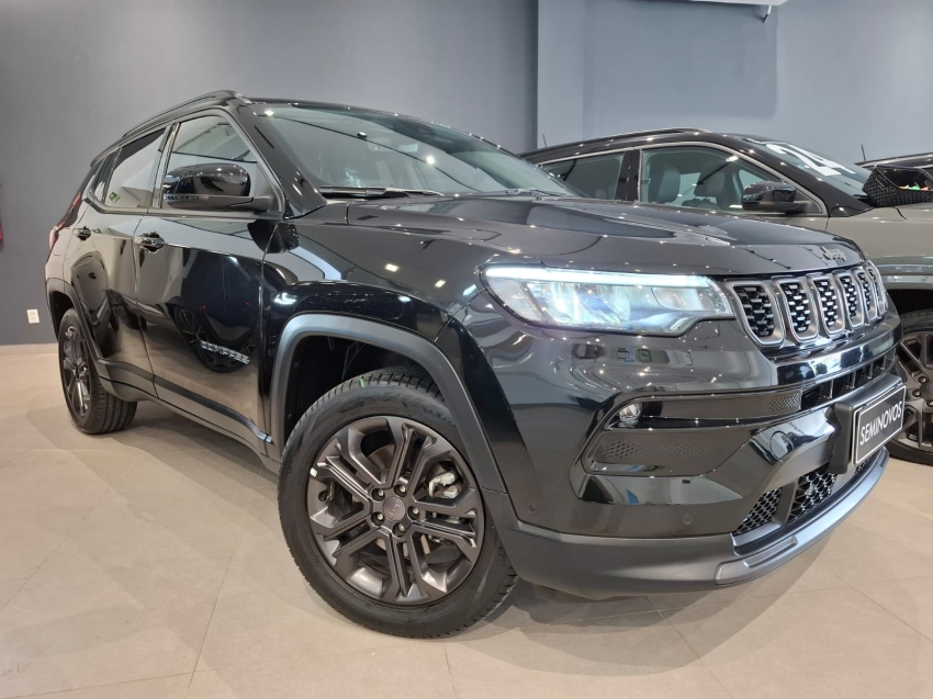 jeep compass 1.3 t270 turbo flex longitude at6 4p automatico 2025