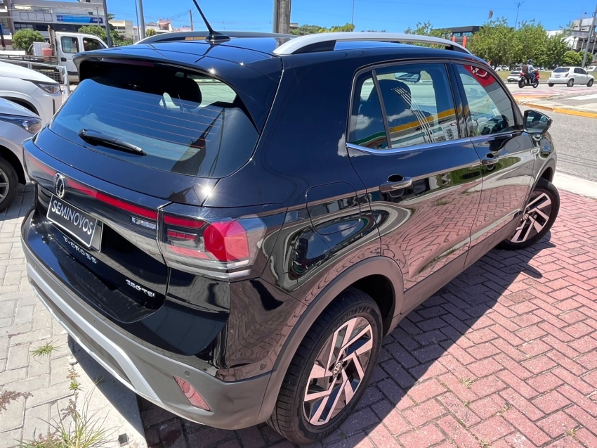 volkswagen t-cross 1.4 250 tsi total flex highline automatico 4p 20251