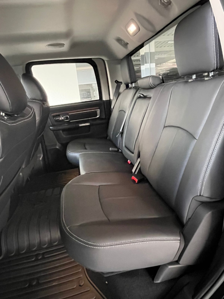 ram classic 5.7 v8 gasolina laramie cd 4x4 automatico 4p 20239