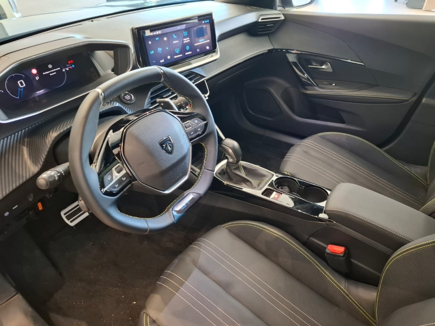 peugeot 2008 1.0 turbo 200 flex gt cvt 4p automatico 202511