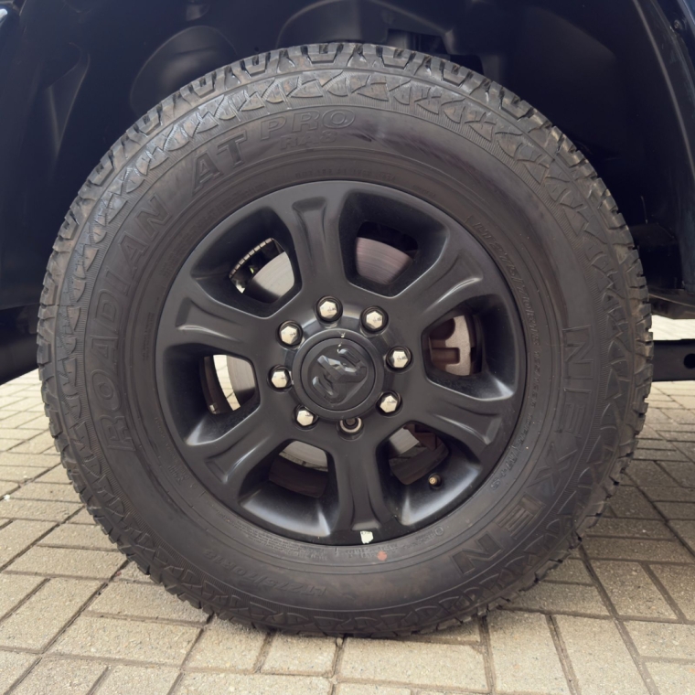 ram 2500 6.7 i6 turbo diesel laramie night edition cd 4x4 automatico 4p 202415