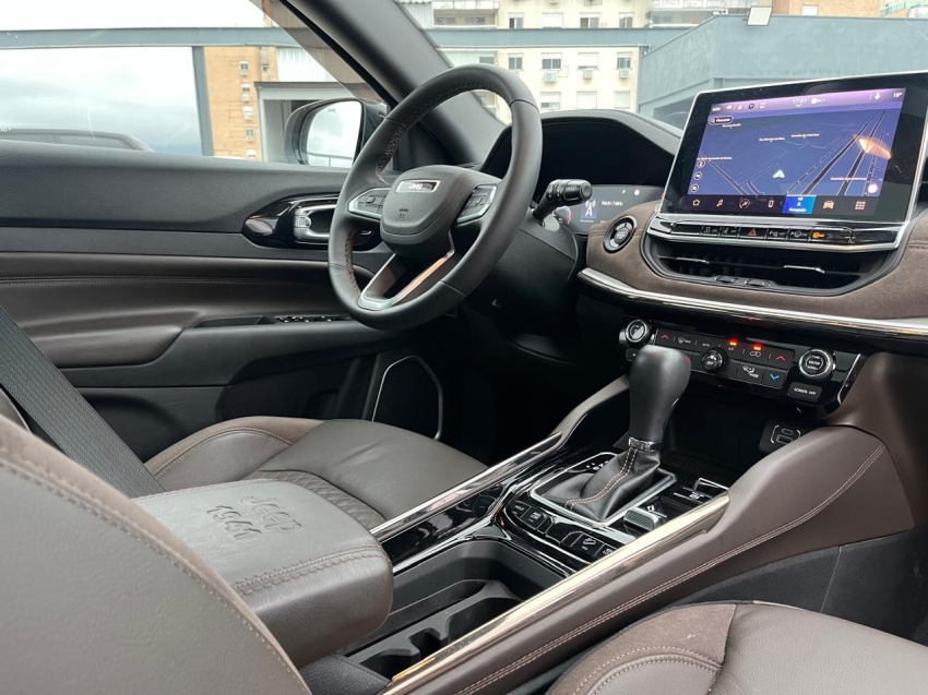 jeep commander 2.0 td380 turbo diesel overland at9 4p automatico 20259