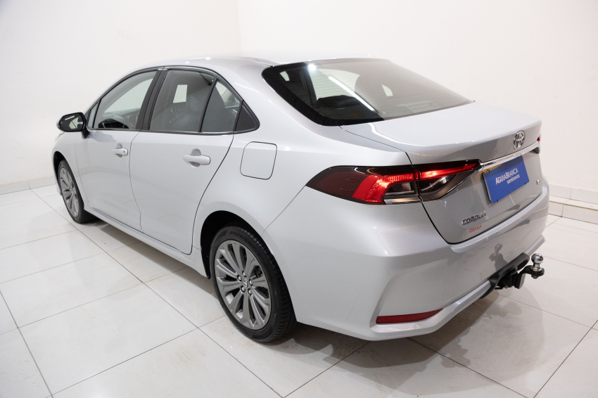Carro Toyota COROLLA