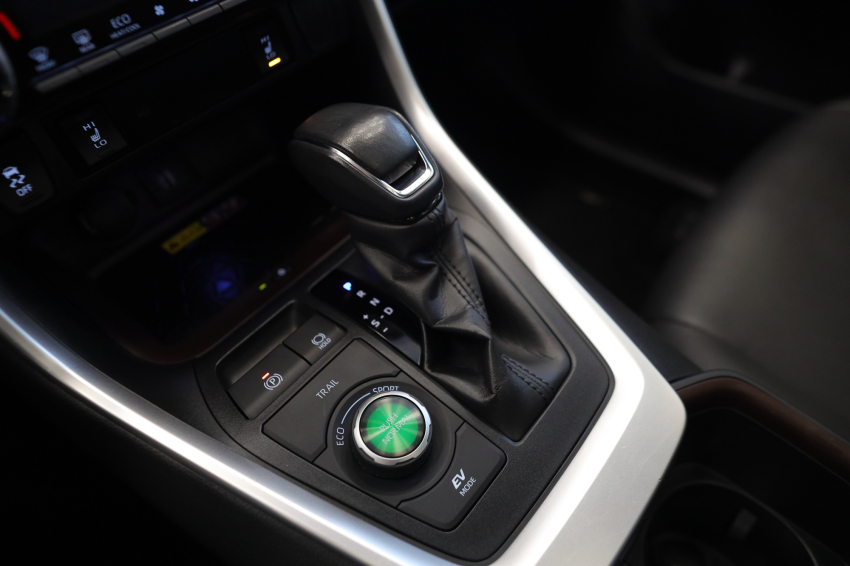Toyota RAV4 2.5 VVT-IE HYBRID SX CONNECT AWD CVT 18
