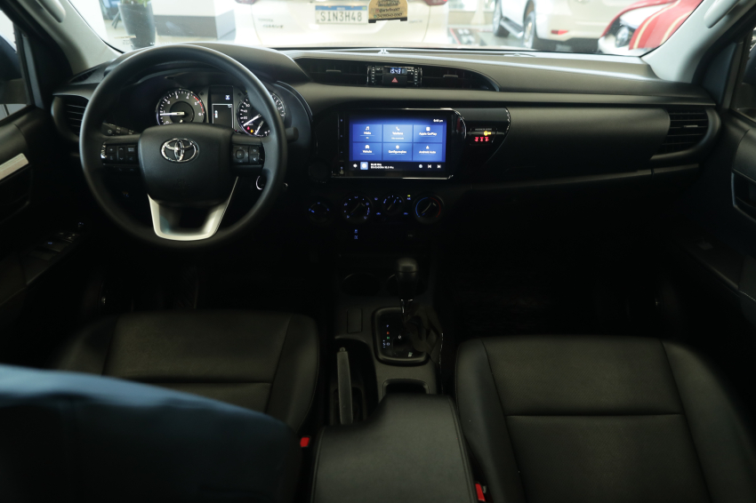 Toyota HILUX 2.8 D-4D TURBO DIESEL CD POWER PACK 4X4 AUTOMÁTICO 13