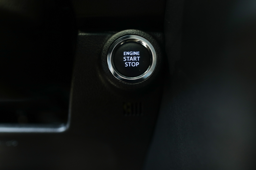 Toyota HILUX SW4 2.8 D-4D TURBO DIESEL SRX 7L 4X4 AUTOMÁTICO 17