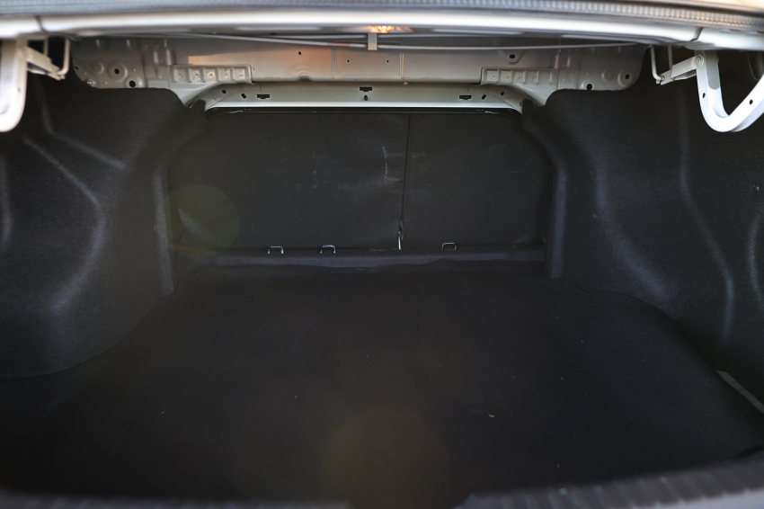 Toyota YARIS 1.5 16V FLEX SEDAN XS MULTIDRIVE 12